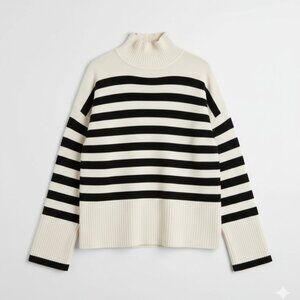 Zara Oversized Navy & Ecru Striped Knit Sweater Crew Neck Nautical Small